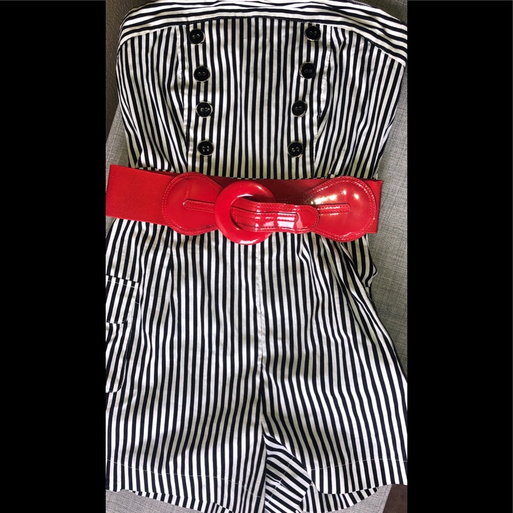 Sassy strapless romper w/red belt